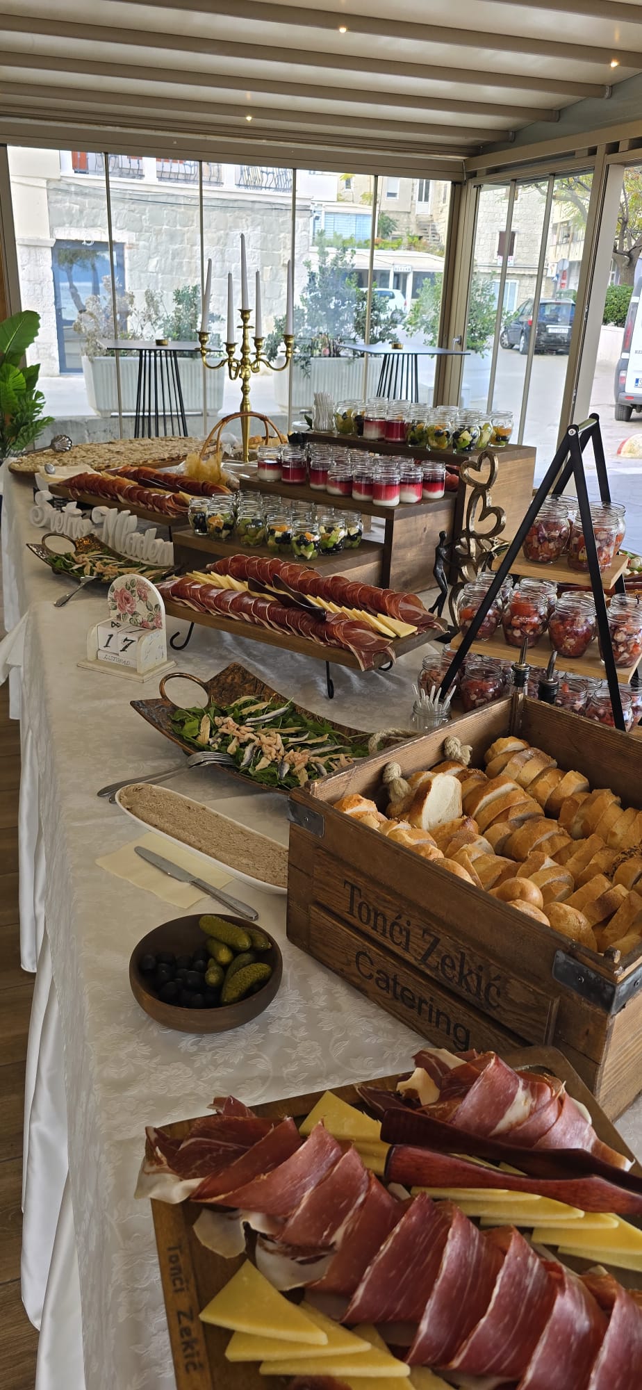 Tonći Zekić Catering postava