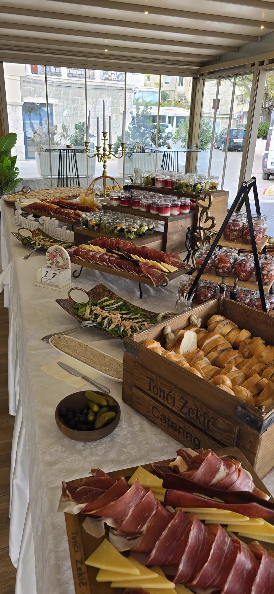 Tonći Zekić Catering postava